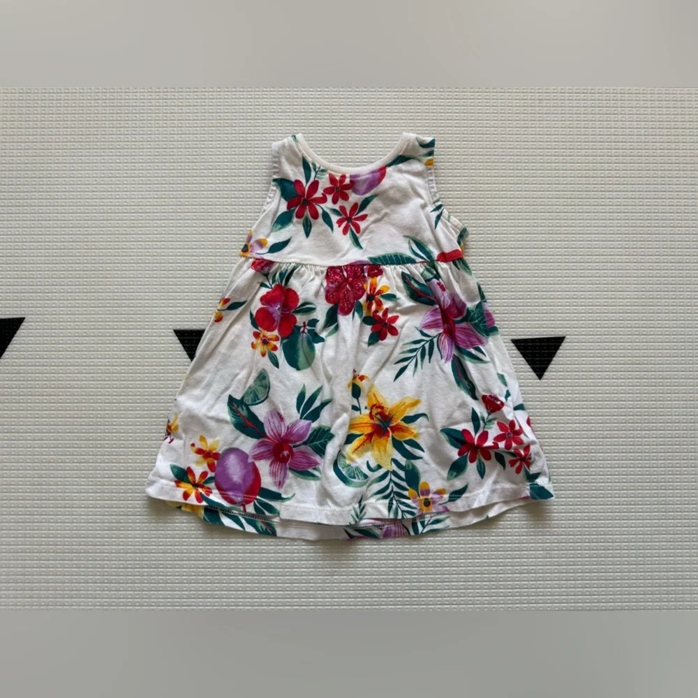 Old Navy|Baby girl white floral sundress,Sleeveless in soft fabric•••3-6M,boho